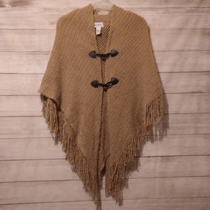 Oversized Horn Buttons Knit Poncho Shawl Wrap